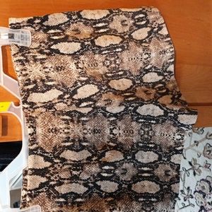 Gab ❤ Kate shorts, Just Quella top and forever 21 Tee